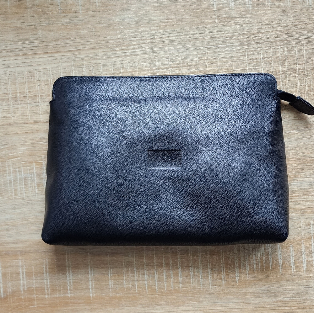 Ferre pouch